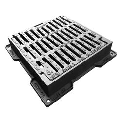 CAST IRON GRATE D400 FS=700X700 CO=590X590 H100mm