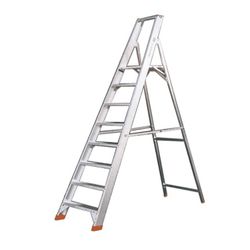 STEP LADDER IND. 4 STEPS