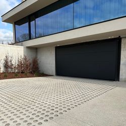Opritten, terrassen en tuinen